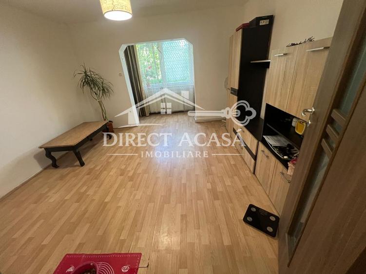 Apartament 3 camere de vanzare – Dambu, 52 mp utili, parter