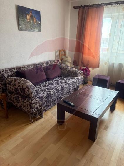 DE INCHIRIAT Apartament 2 camere cu garaj zona Europa
