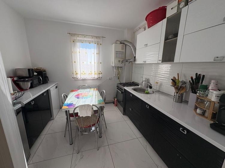 Titlu: Proprietar – 3 Camere Decomandat, 73 mp utili, Bloc 2021 cu Lift