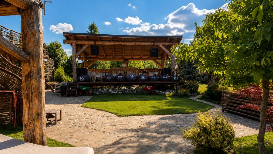 Afacere la cheie Brasov-Cazare, evenimente, wellness, piscina