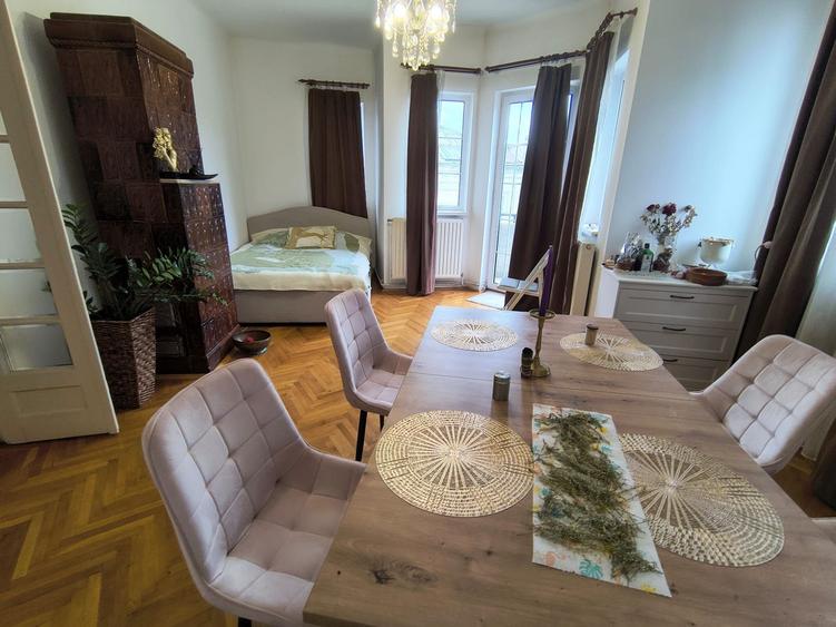 Peninsula 3 camere 84 mp pret 160.000 euro