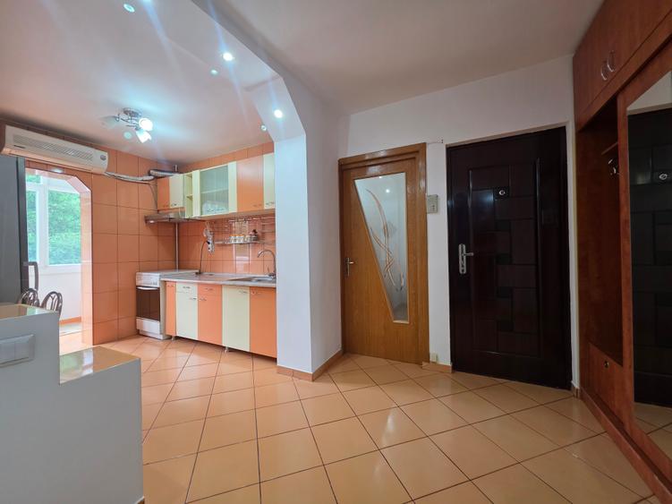 Berceni - Inchiriere apartament luminos 2 camere - decomandat! PARCARE !