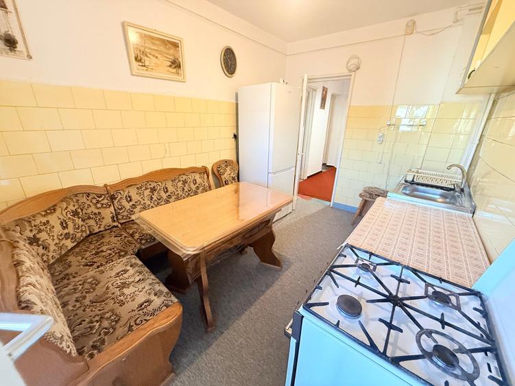 APARTAMENT CU 2 CAMERE DECOMANDAT, CENTRAL, RAPA GALBENA
