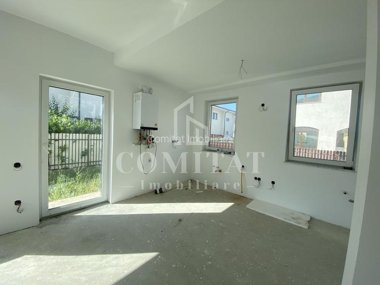 Casă de vânzare | Dispunere pe 2 niveluri | Localitatea Dezmir