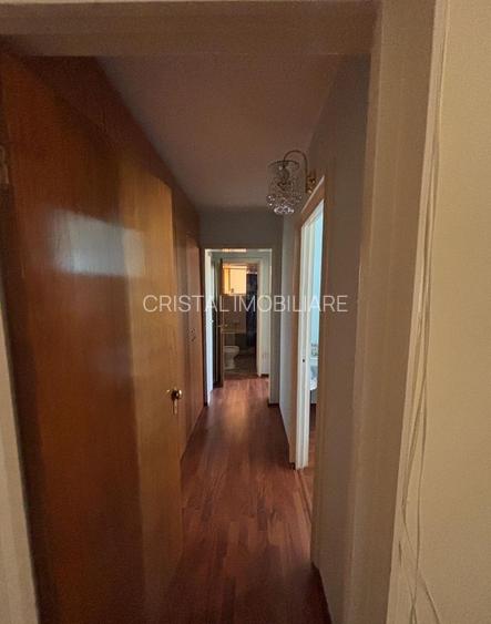 Apartament 3 camere. Centrala proprie. Bld. Brancoveanu. Zona Covasna. - 3