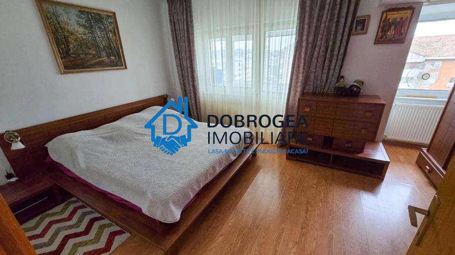 ULTRACENTRAL-DUPLEX 3 CAMERE, MOBILAT SI UTILAT