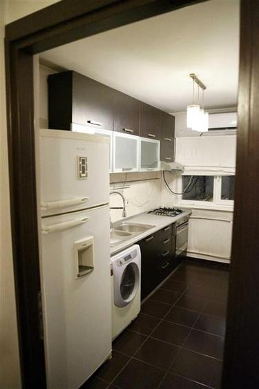 Apartament 3 camere Dristor Metrou