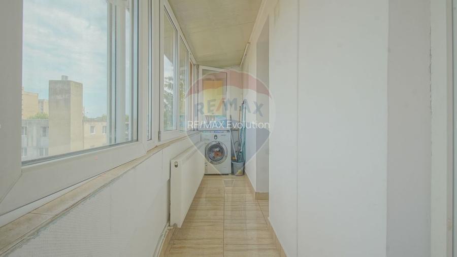 COMISION 0% | Apartament cu 2 camere | Decomandat | Zona Tractorul - 12