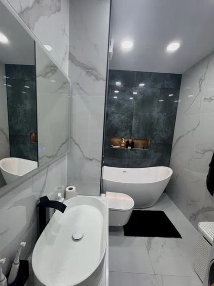 Apartament cu 2 camere, 52 mp, balcon, zona Razoare