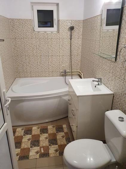 Apartament 2 camere, decomandat, centrala gaz, zona Casa de Cultura