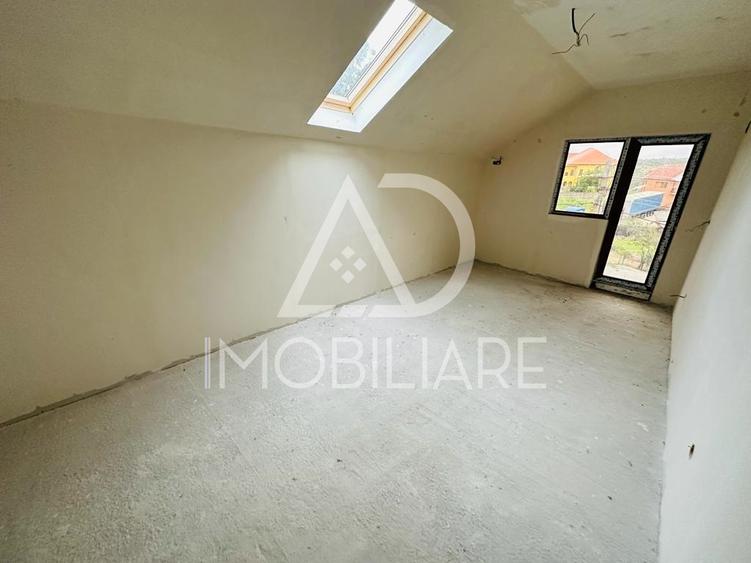 Vânzare vilă / pensiune situată în Comuna Baia de Fier