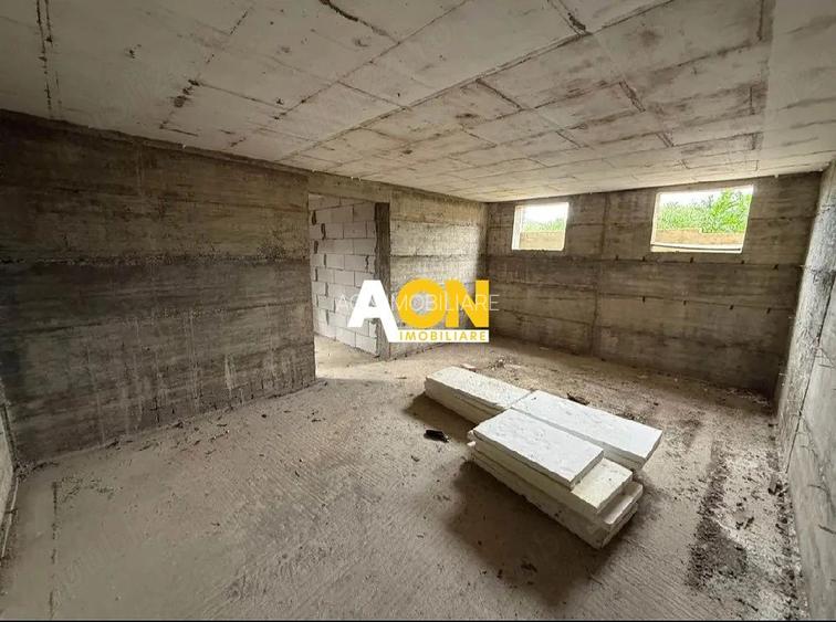 Casa la rosu, 5 camere, S+P, 547 mp teren, toate utilitatile, Cetate - 11