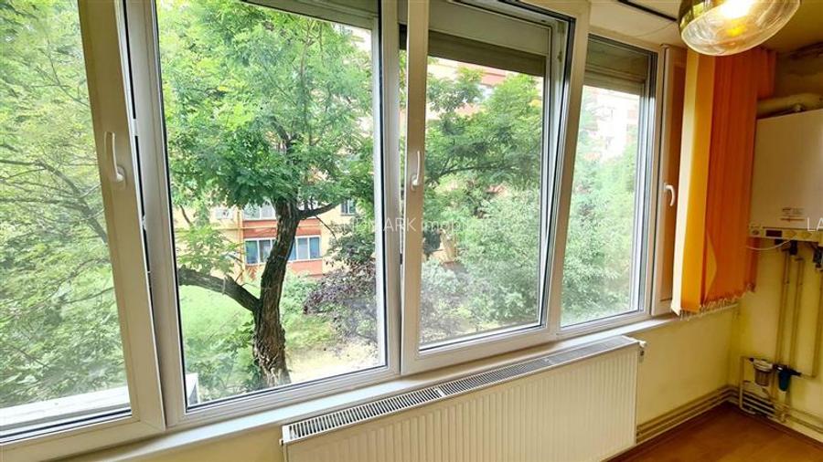Apartament cu 2 camere mobilat, etaj 1, zona Sagului Turist - 10