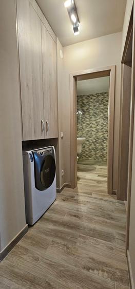 Inchiriez apartament de 3 camere situat central-G-ral Magheru, etaj 1
