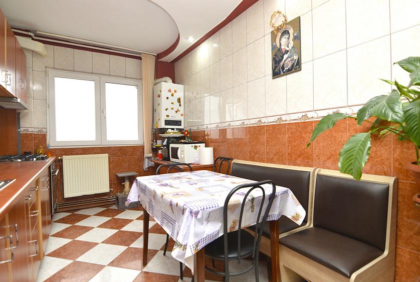 VANZARE APARTAMENT 4 CAMERE RAHOVA – MARGEANULUI