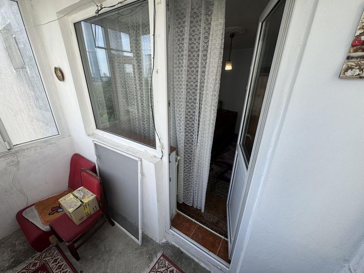 Apartament 3 camere zona Cet cu Centrala