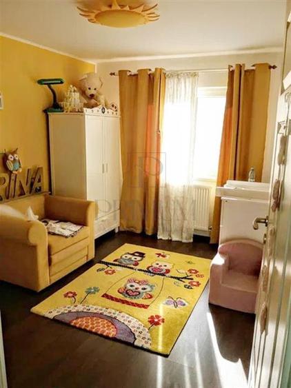 LIPOVEI - DECOMANDAT - 3 CAM - ETAJ 2 - CENTRALA PROPRIE - BOXA - ZONA LINISTITA