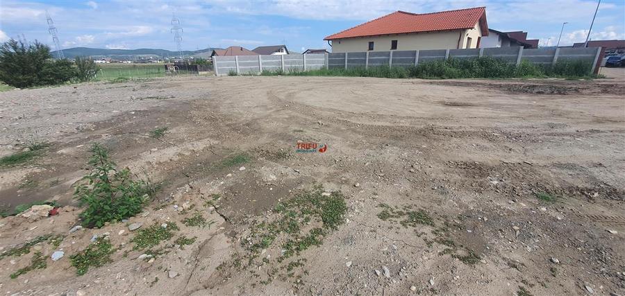 Teren de vanzare 800 mp Ampoi zona de case noi