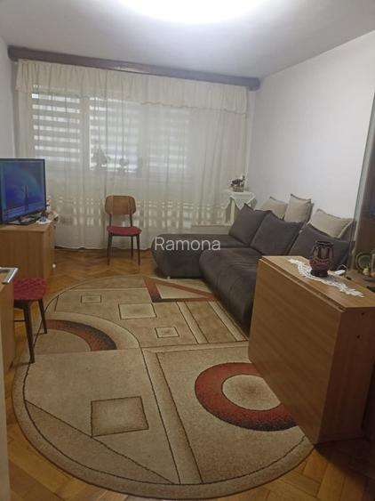 Vand apartament 3 camere, ultracentral, zona piata centrala - 5