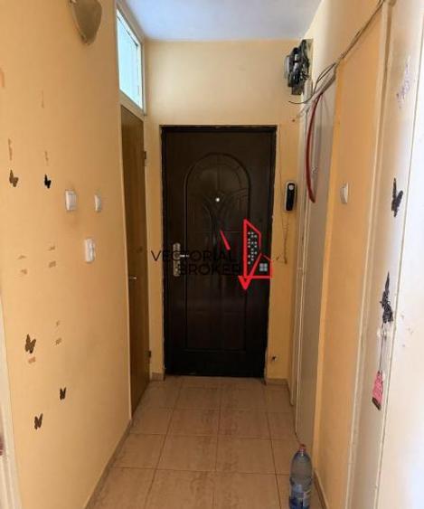 Garsoniera Dristor Metrou Bloc Mixt