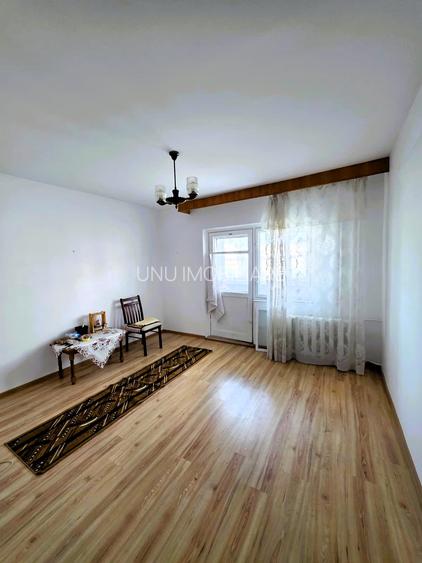 Oancea -Spital Sf Maria-2 Camere Decomandat 63mp-bloc 1990-etaj intermediar - 11
