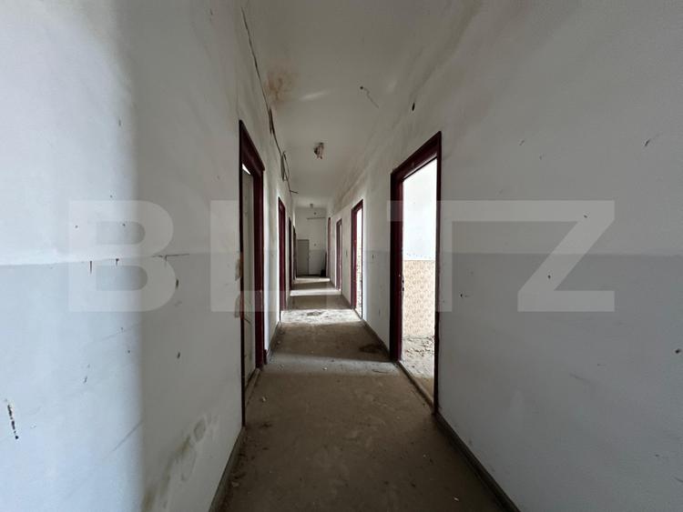 Hotel cu 44 camere, renovabil, poziționat ultracentral – oportunitate