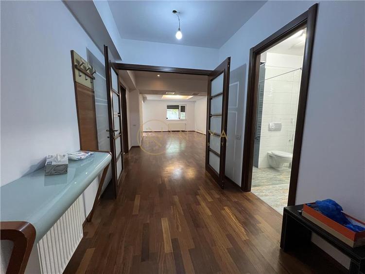 Apartament de 3 camere de vanzare in zona Herastrau la 1 min de parc