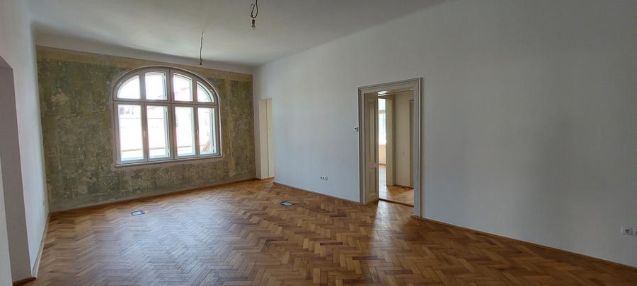 Imobil comercial de vanzare ultracentral!