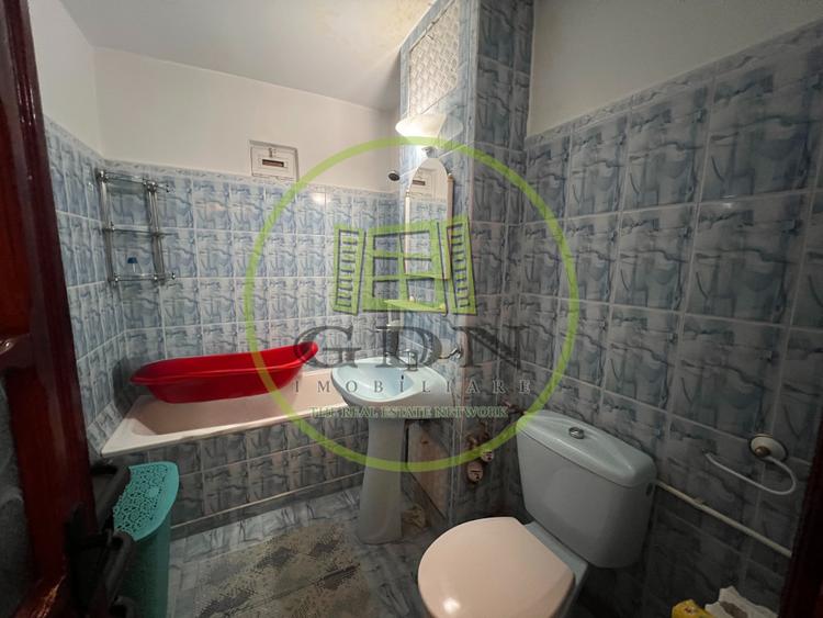 Apartament 3 camere, decomandat, cartier Rovine, zona liceul Tudor Arghezi