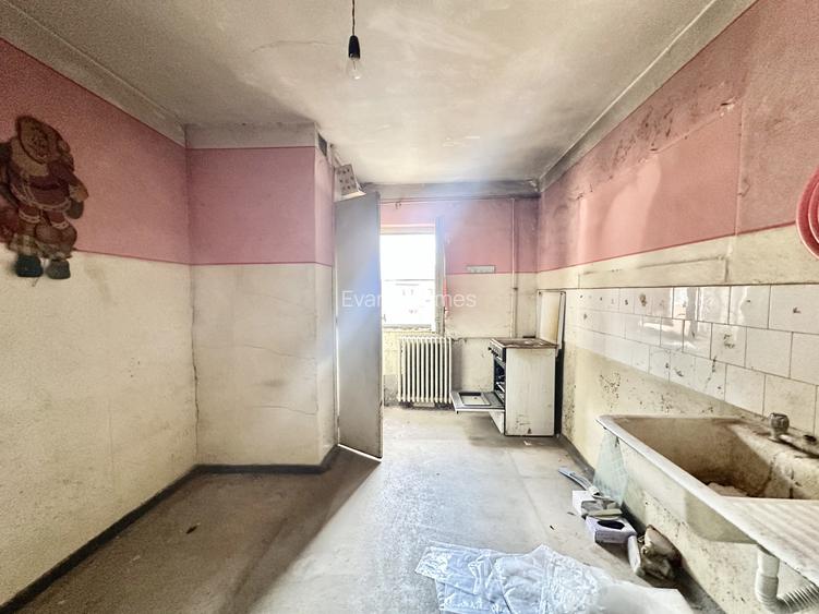 Apartament decomandat cu 3 camere si potential excelent – Zona Soarelui - 7