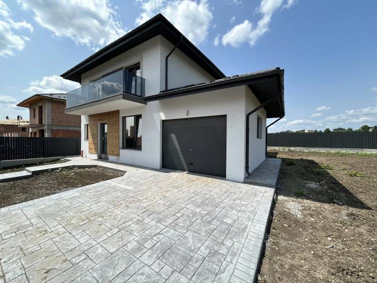Vilă individuală cu garaj, teren 700 mp (extensibil la 1.300 mp) — Valea Lupului