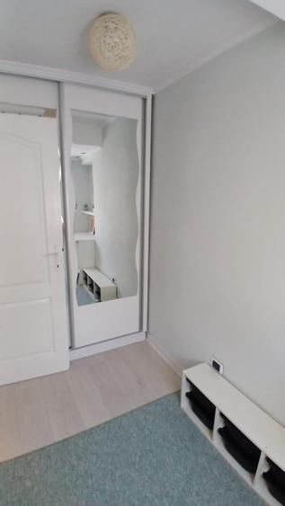 Apartament 2 camere, etaj 1, balcon, loc de parcare