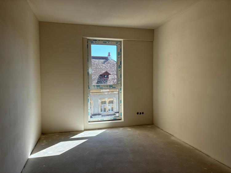 Ap de 4 camere în bloc nou - zonă semicentrală - Str. Burebista 5-7
