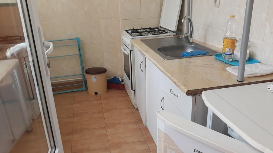 Inchiriez apartament UTA Ared