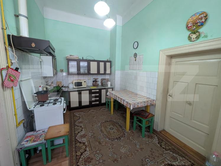 Casă 6 camere, 138 mp, garaj și teren 489 mp - zona Centru