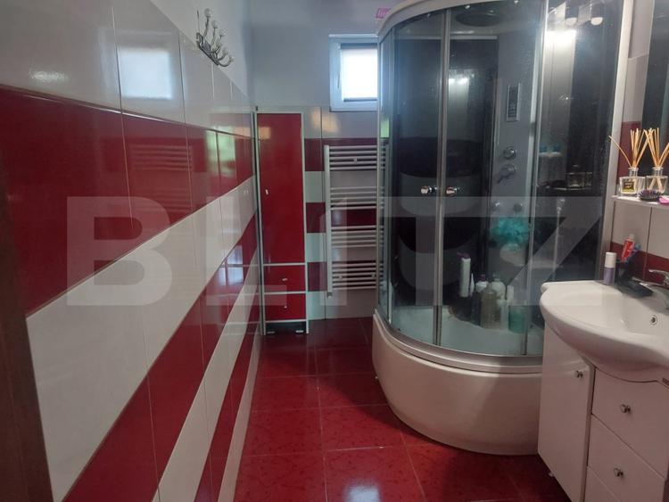 Apartament la casa, 3 camere, 96 mp utili + curte, Brasov
