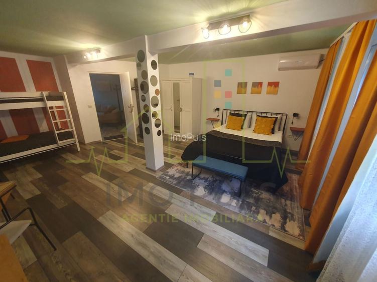 Casa + 5 apartamente + spatiu de inchiriat + parcari. Pretabil locuit + afacere - 2