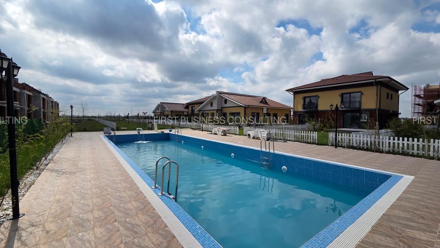 VILE P+1, 4 camere+Teren 250 mp.zona Otopeni, COMPLEX CU PISCINA-COMISION 0% - 24