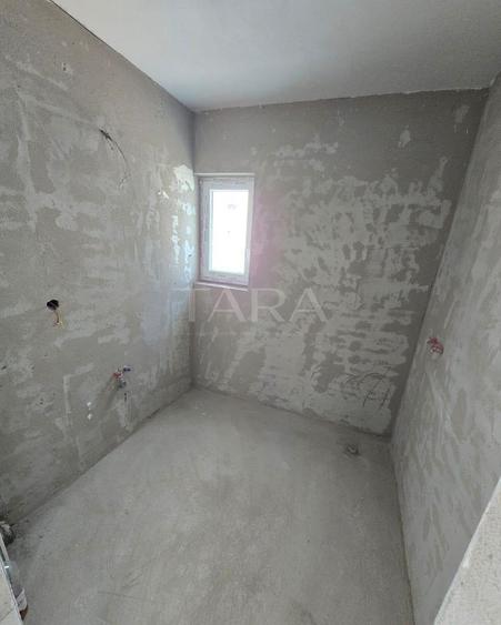 Apartament 3 camere semifinisat. Ideal familii.