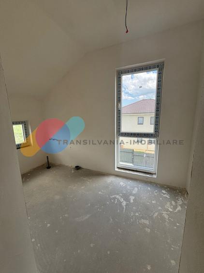 Duplex semifinisat, 120 mp utili, drum privat, zona Chinteni