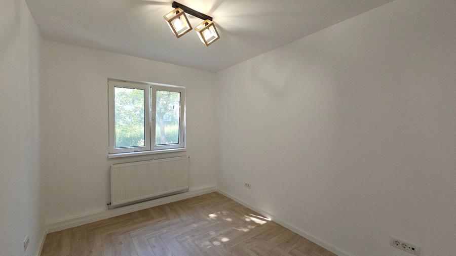 Apartament 3 camere, recent finisat, balcon, Aleea Retezat Manastur