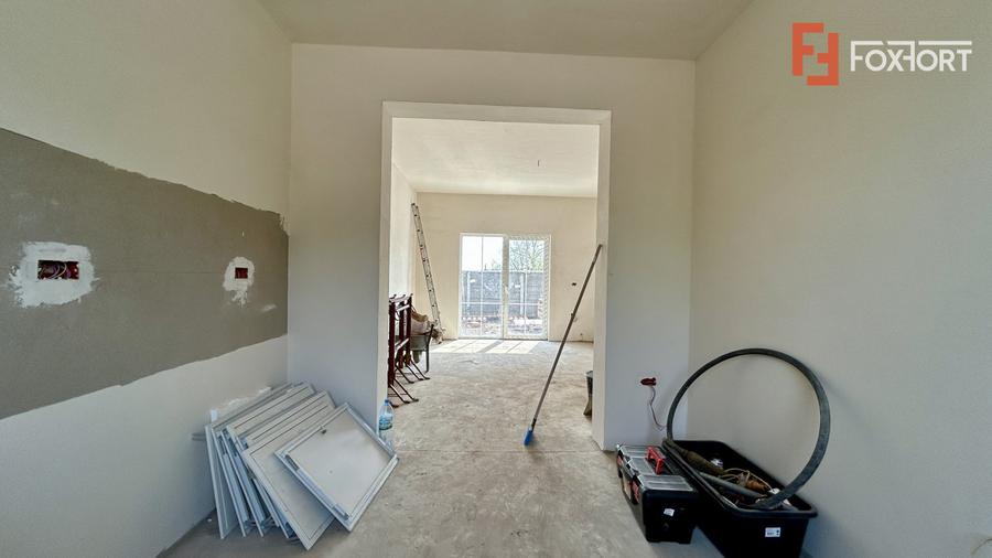 Duplex cu 3 camere parter + etaj - Sanandrei