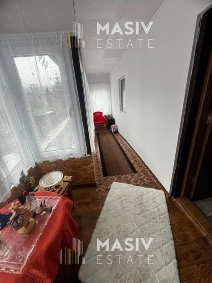 Casă de vânzare în Azuga – 3 camere, teren 167 mp, acces din 2 străzi