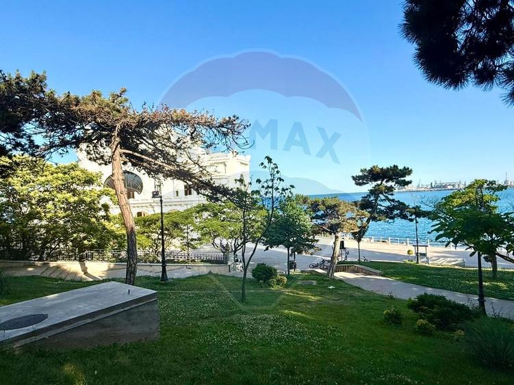 Apartament de vânzare zona Peninsula Constanta zona Cazino Bloc Nou