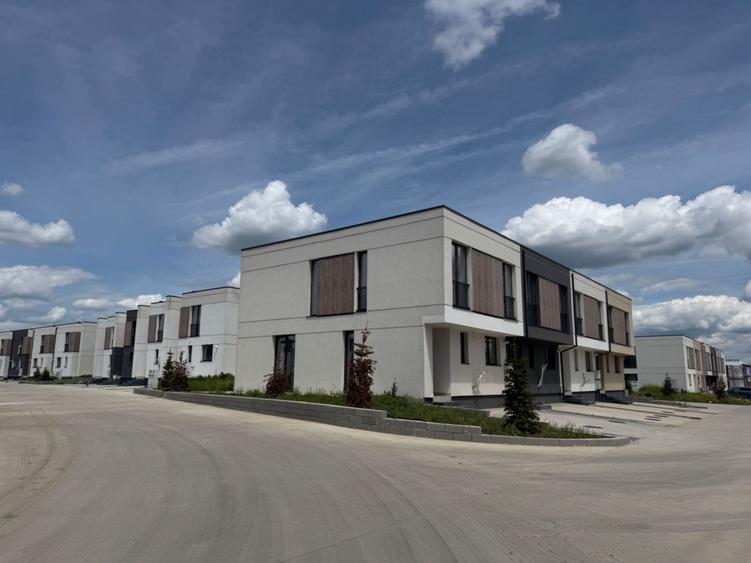 CASA DE VANZARE FINALIZATA ZONA COSMOPOLIS ZONA STEFANESTI TUNARI