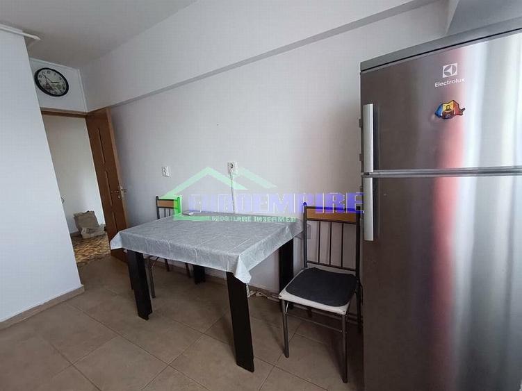 Apartament 2 camere de inchiriat zona Trocadero, CENTRALA GAZ