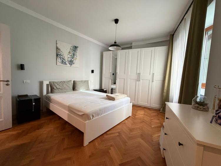 Apartament Boem cu 2 Camere | Calea Victoriei – Piața Amzei | Clădire Istorică