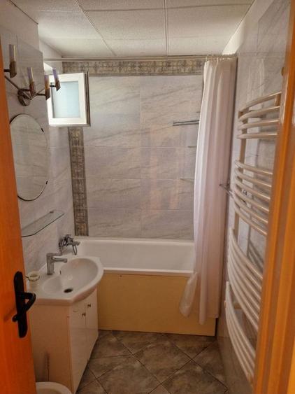 Vanzare apartament 4 camere Titan, aproape de metrou Grigorescu