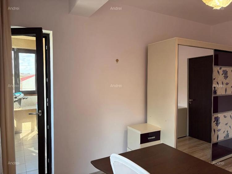 Închiriere Apartament 3 camere în Titan Centrală Proprie