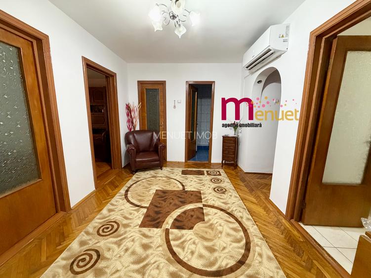 Apartament 3 camere,str.Victoriei,etaj 1,90 mp - 4